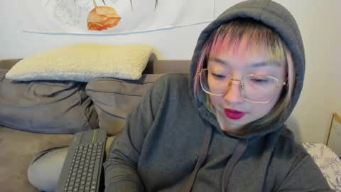 LuxGray online show from 1, 2, 2025