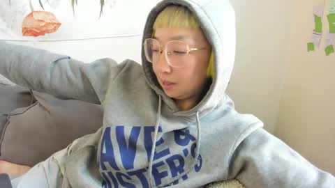 LuxGray online show from 10, 4, 2026