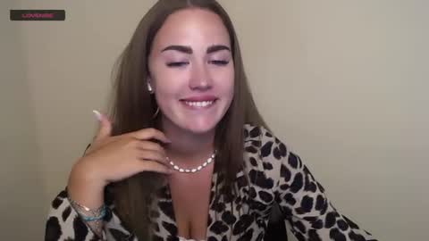 Snapshot of luxie_queen chatting on 21, 7, 2026 Katie online show from 21, 7, 2026
