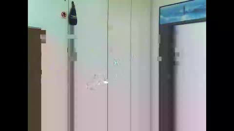 luxx72boy online show from 11, 10, 2025