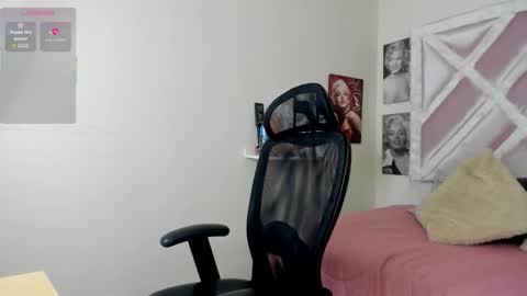 Lux online show from 5, 3, 2026