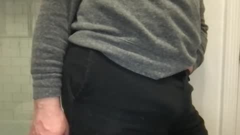 lvguynextdoor440656 online show from 12, 2, 2026