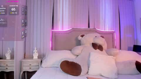 Snapshot of lya_brown chatting on 26, 6, 2026 lya_brown online show from 26, 6, 2026