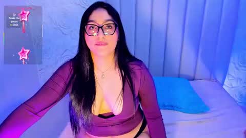 Snapshot of lya_dubois_ chatting on 17, 6, 2026 LYA DUBOIS online show from 17, 6, 2026