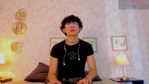 Snapshot of lyan_twink chatting on 26, 5, 2026 Lyan online show from 26, 5, 2026