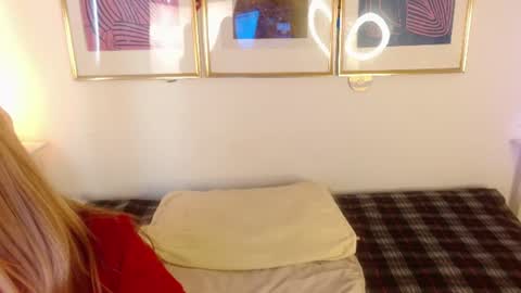 Snapshot of lyana_xz chatting on 30, 6, 2026 LYA online show from 30, 6, 2026