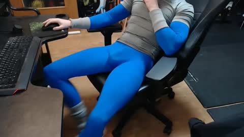 lycraboy123 online show from 18, 3, 2026