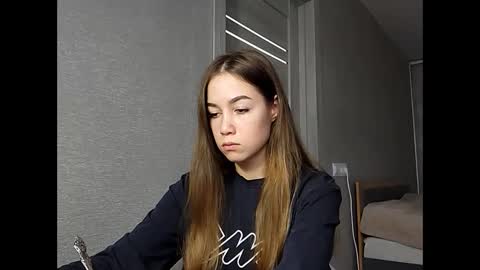 Mia online show from 19, 12, 2025