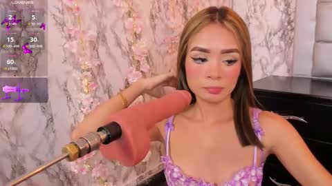Snapshot of lyen_rae chatting on 18, 2, 2025 Lyen Rae  online show from 18, 2, 2025