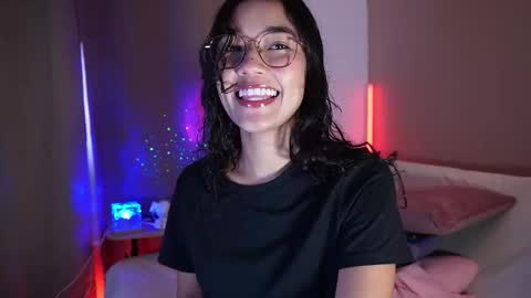 Lyhana Lee online show from 18, 1, 2026