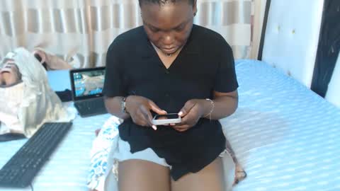 Snapshot of lyiajee chatting on 16, 9, 2025 lyiajee online show from 16, 9, 2025