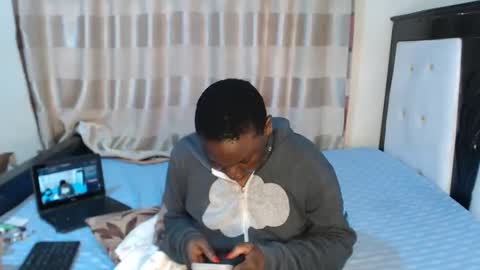 Snapshot of lyiajee chatting on 13, 10, 2025 lyiajee online show from 13, 10, 2025