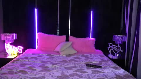 lylanimfa online show from 7, 3, 2025