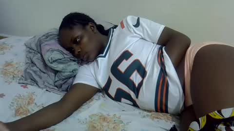 Snapshot of lyn_anna chatting on 21, 6, 2026 lyn_anna online show from 21, 6, 2026