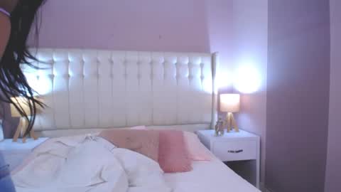 Lyn online show from 8, 3, 2025