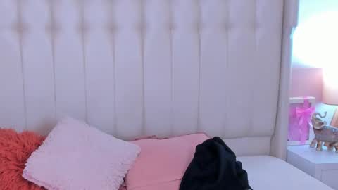 Lyn online show from 10, 10, 2025