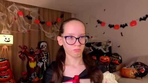 Sara online show from 1, 11, 2025