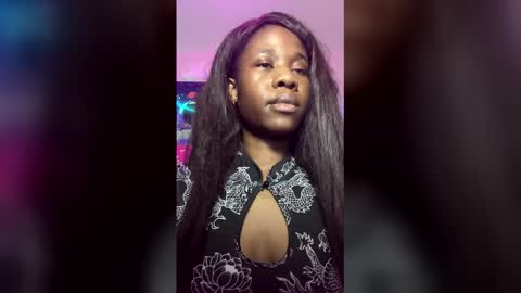 lynflowers online show from 13, 12, 2025