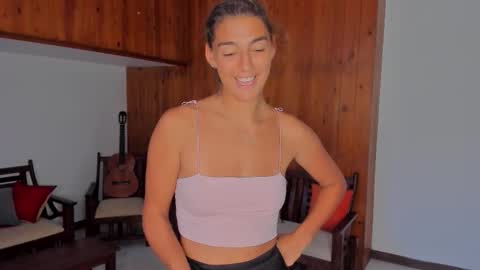  LYNN  online show from 16, 11, 2025