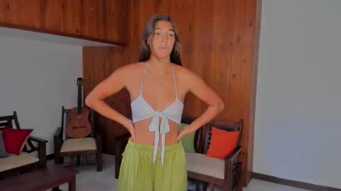  LYNN  online show from 17, 11, 2025