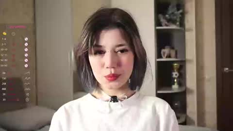 Lola online show from 28, 2, 2025