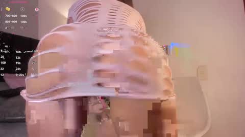 Snapshot of lynnsam_ chatting on 5, 5, 2026 lynnsam_ online show from 5, 5, 2026