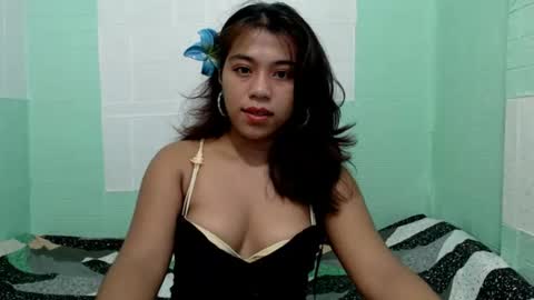 Snapshot of lynskaye2005 chatting on 3, 7, 2026 Lyn online show from 3, 7, 2026