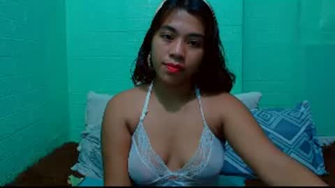 Snapshot of lynskaye2005 chatting on 21, 7, 2026 Lyn online show from 21, 7, 2026