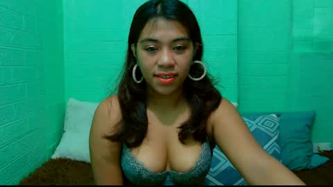 Snapshot of lynskaye2005 chatting on 28, 7, 2026 Lyn online show from 28, 7, 2026