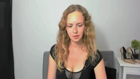 Lura online show from 10, 9, 2025