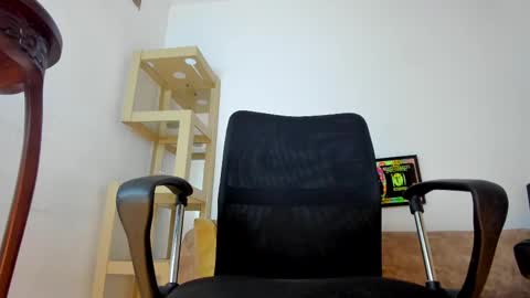 Mila online show from 13, 2, 2025