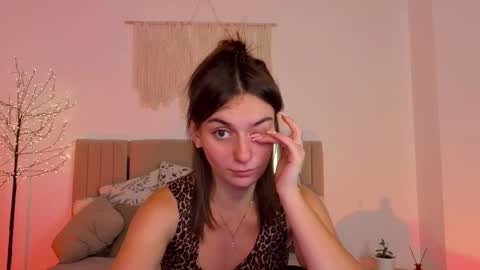 Snapshot of m1ss_arina chatting on 28, 11, 2025 M1ss arina online show from 28, 11, 2025
