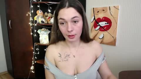 Snapshot of m_vikki chatting on 7, 3, 2025 Vikki online show from 7, 3, 2025