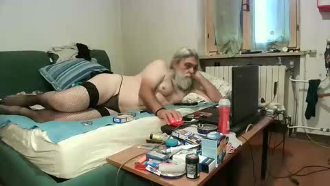 maax1970 online show from 5, 10, 2025