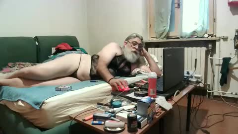 maax1970 online show from 12, 10, 2025