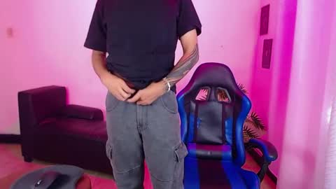 Max online show from 10, 4, 2026