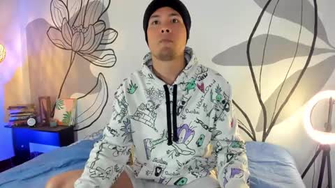 Snapshot of maax_taylor01 chatting on 10, 9, 2025 online show from 10, 9, 2025