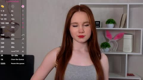 Holly online show from 2, 4, 2026