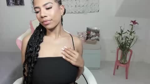 Mac Delice online show from 5, 12, 2024