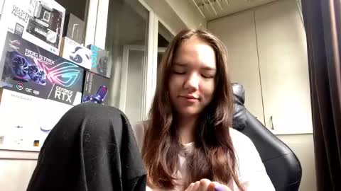Snapshot of machellebazaldua chatting on 10, 5, 2026 Mila online show from 10, 5, 2026