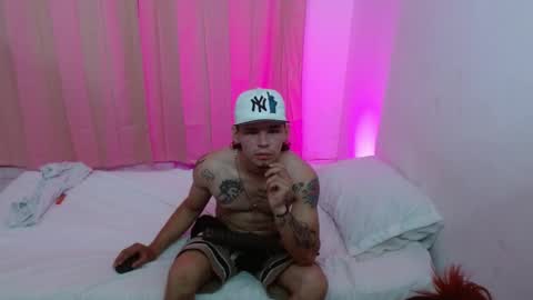 Snapshot of machine_gun27 chatting on 12, 1, 2025 machine_gun27 online show from 12, 1, 2025