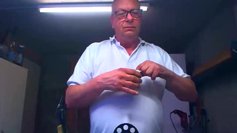 Snapshot of machinegun3dx chatting on 19, 4, 2026 Andy online show from 19, 4, 2026