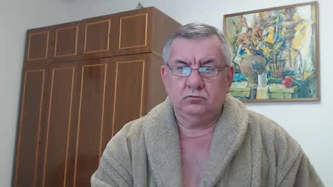 Macho online show from 11, 2, 2025