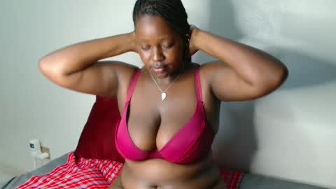 Snapshot of macie_smith chatting on 7, 3, 2026 smith online show from 7, 3, 2026