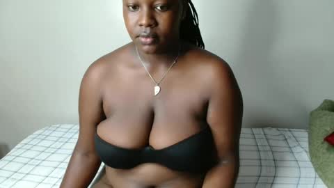 Snapshot of macie_smith chatting on 19, 3, 2026 smith online show from 19, 3, 2026