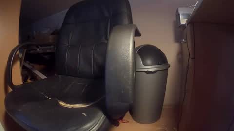 Snapshot of mackenss20 chatting on 11, 11, 2025 Makan online show from 11, 11, 2025