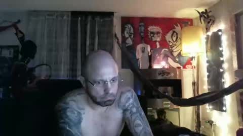 Snapshot of mad_dem0n chatting on 23, 12, 2024 Manuel online show from 23, 12, 2024