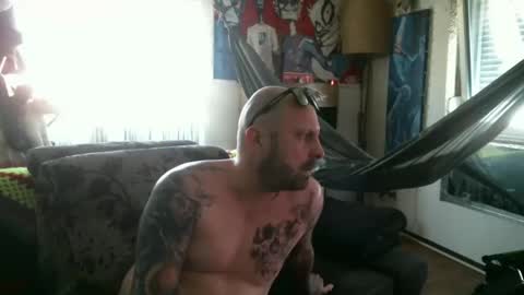 Snapshot of mad_dem0n chatting on 8, 2, 2025 Manuel online show from 8, 2, 2025