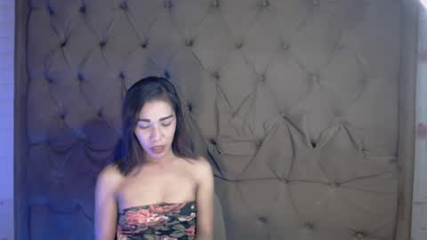 Snapshot of madalina1992 chatting on 18, 1, 2025 madalina1992 online show from 18, 1, 2025