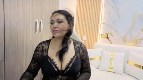 Snapshot of madam_hott chatting on 16, 9, 2025 Madam Hott online show from 16, 9, 2025